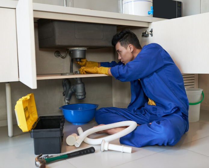 Emergency Plumber: Services, Pricing & What to Expect